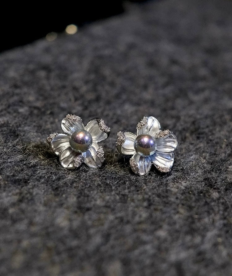 Pair of silver-blue Akoya pearl stud earrings with natural luster, crafted for refined and elegant daily wear.