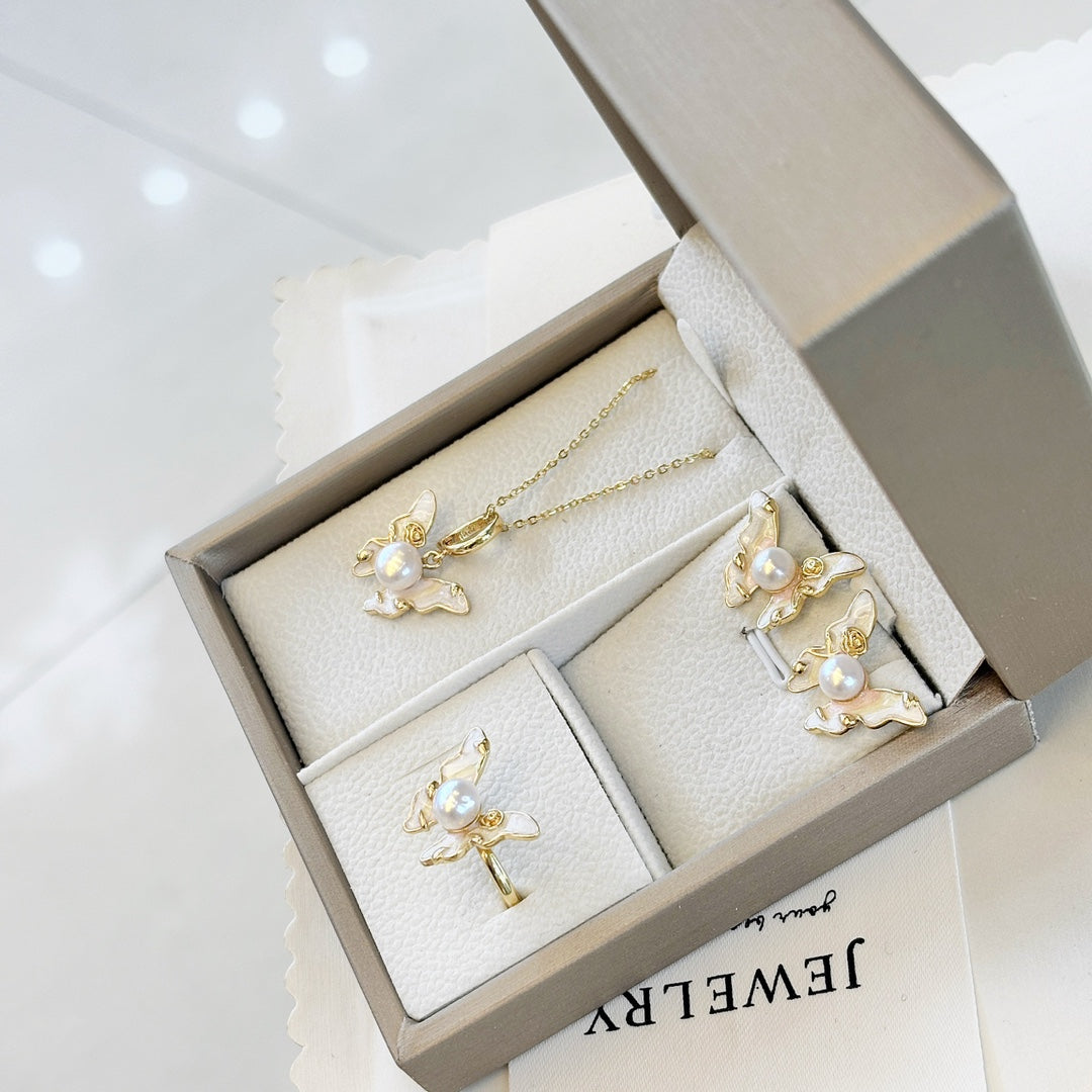Elegant butterfly jewelry set featuring delicate craftsmanship and everyday sophistication.