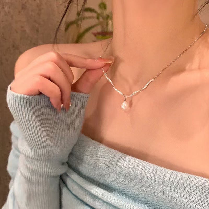 Waterwave pearl necklace with zircon shimmer and 8mm freshwater pearl