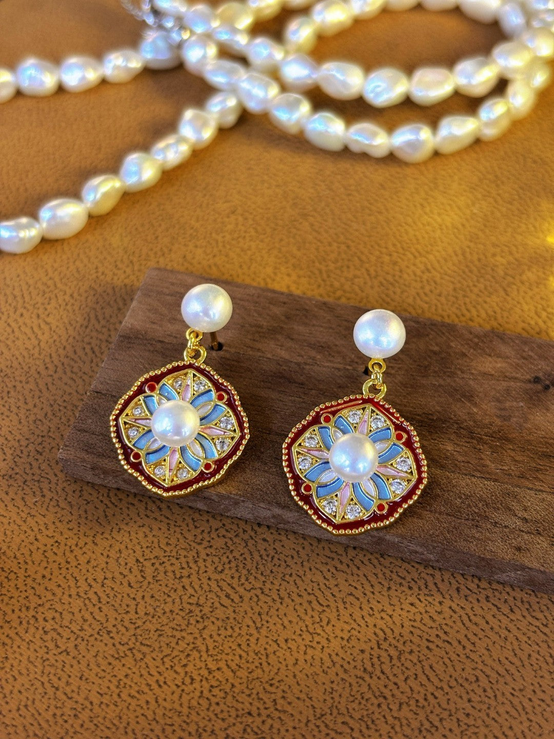 Elegant twin pearl stud earrings inspired by clover design in sterling silver