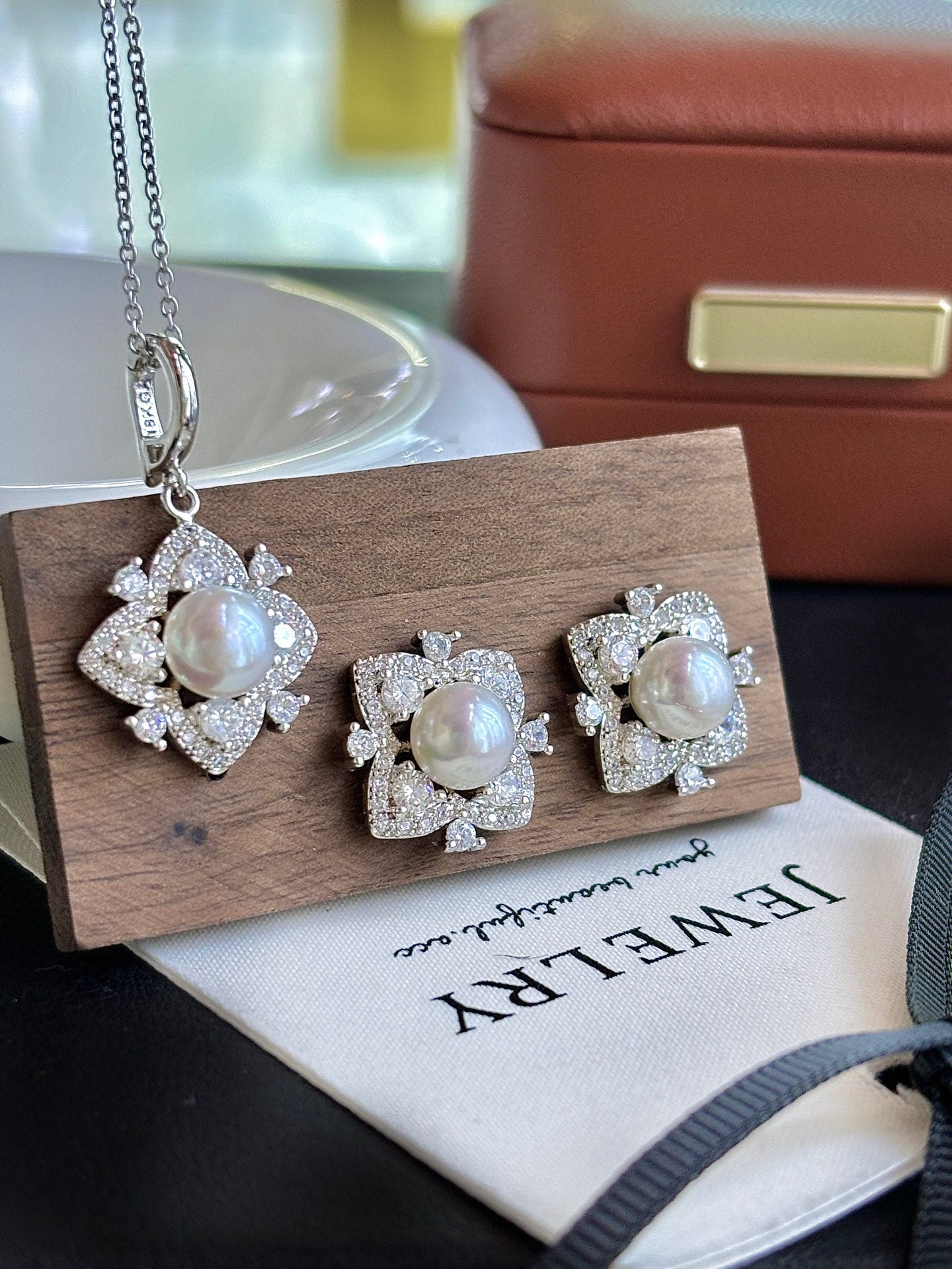 stunning jewelry set features icy crystal sparkle