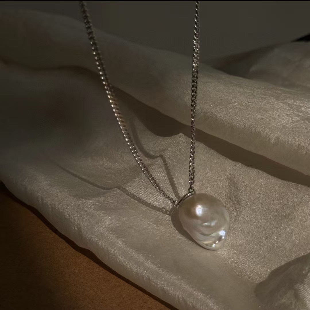 Fashion-forward Cuban chain necklace with natural baroque pearl pendant, white gold thick plating with lasting shine