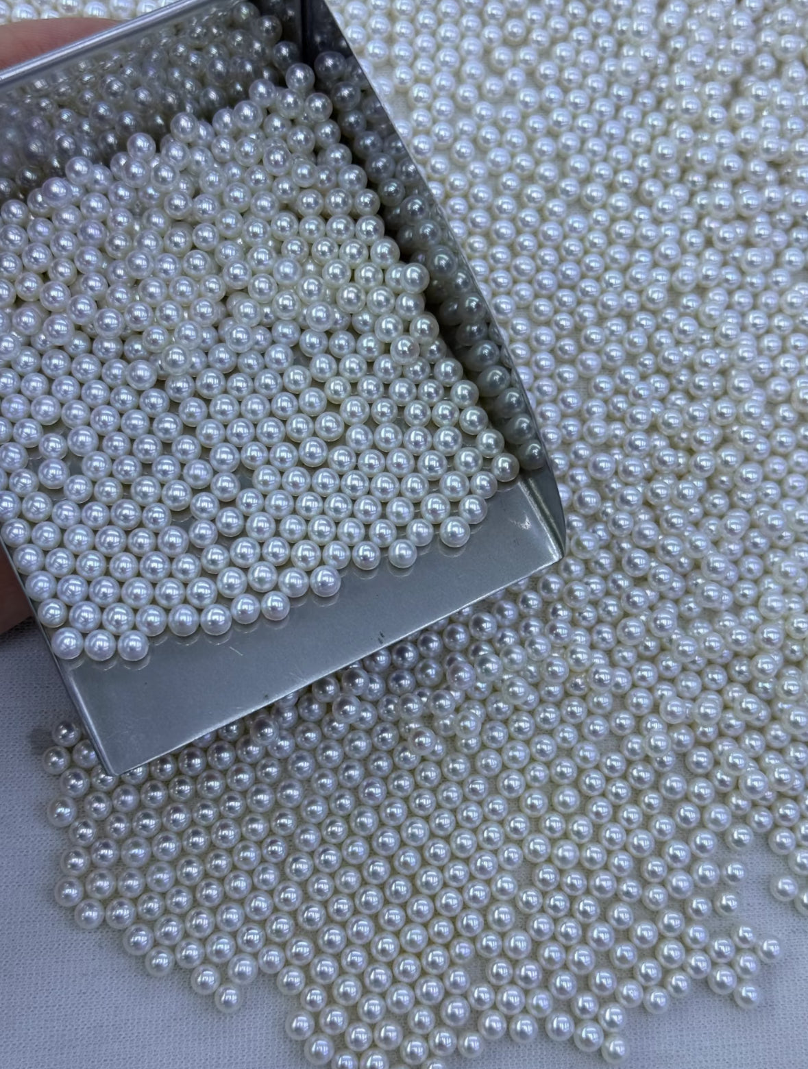 Freshwater Akoya-Style Loose Pearls – High-Luster Round Beads