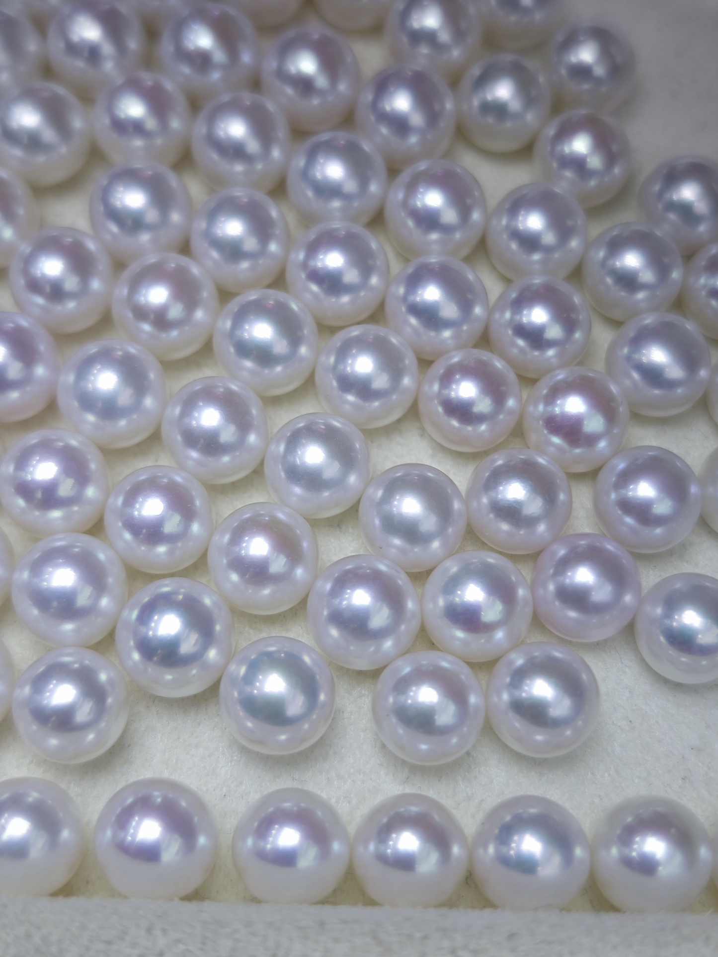 Radiant Edison pearl Diana-style pendant in silver setting