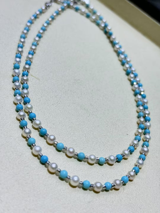Turquoise and freshwater pearl necklace with summer tones, elegant and stylish