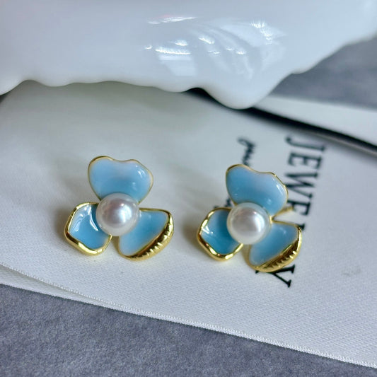 Modern Chinese petal earrings with gradient blue tones and freshwater pearl