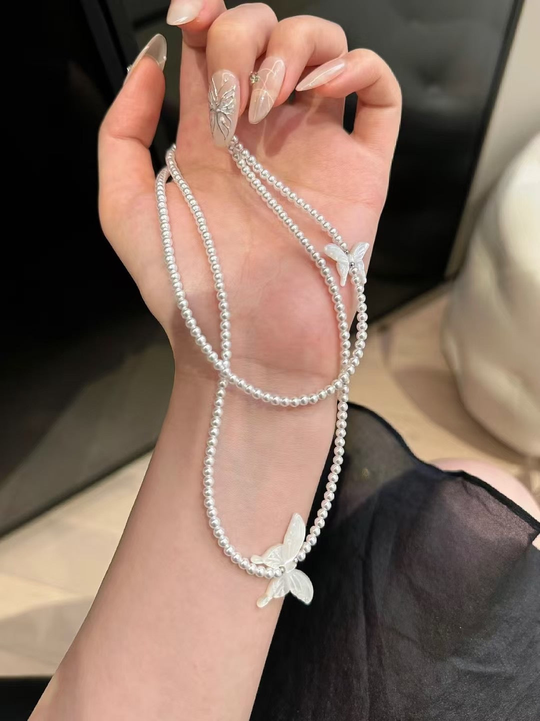 Mother-of-Pearl Butterfly Layered Necklace – Freshwater Pearl Elegance
