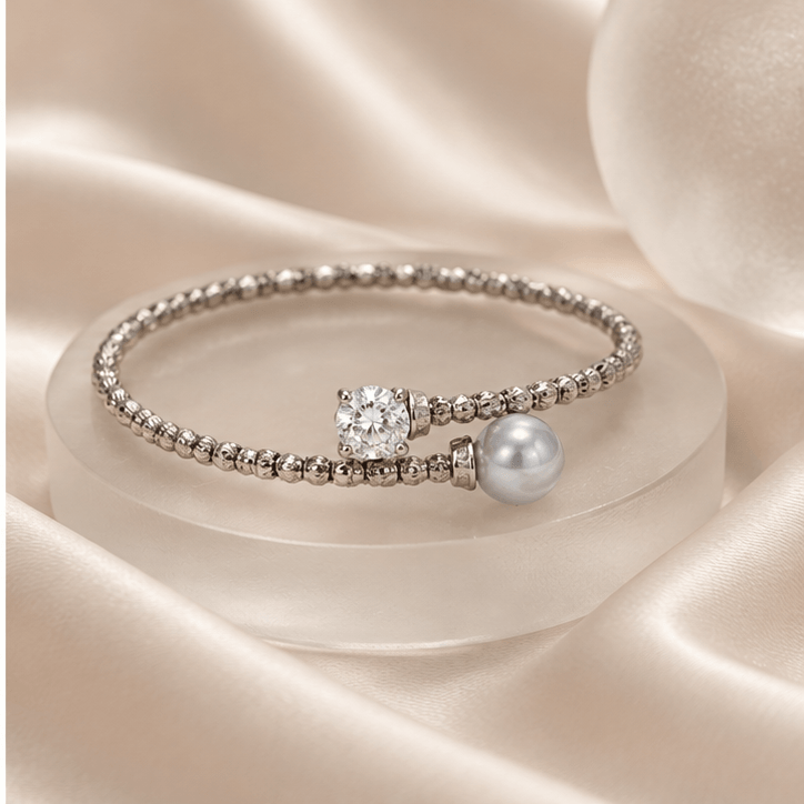 Akoya Memory – Pearl Bangle — still-life view