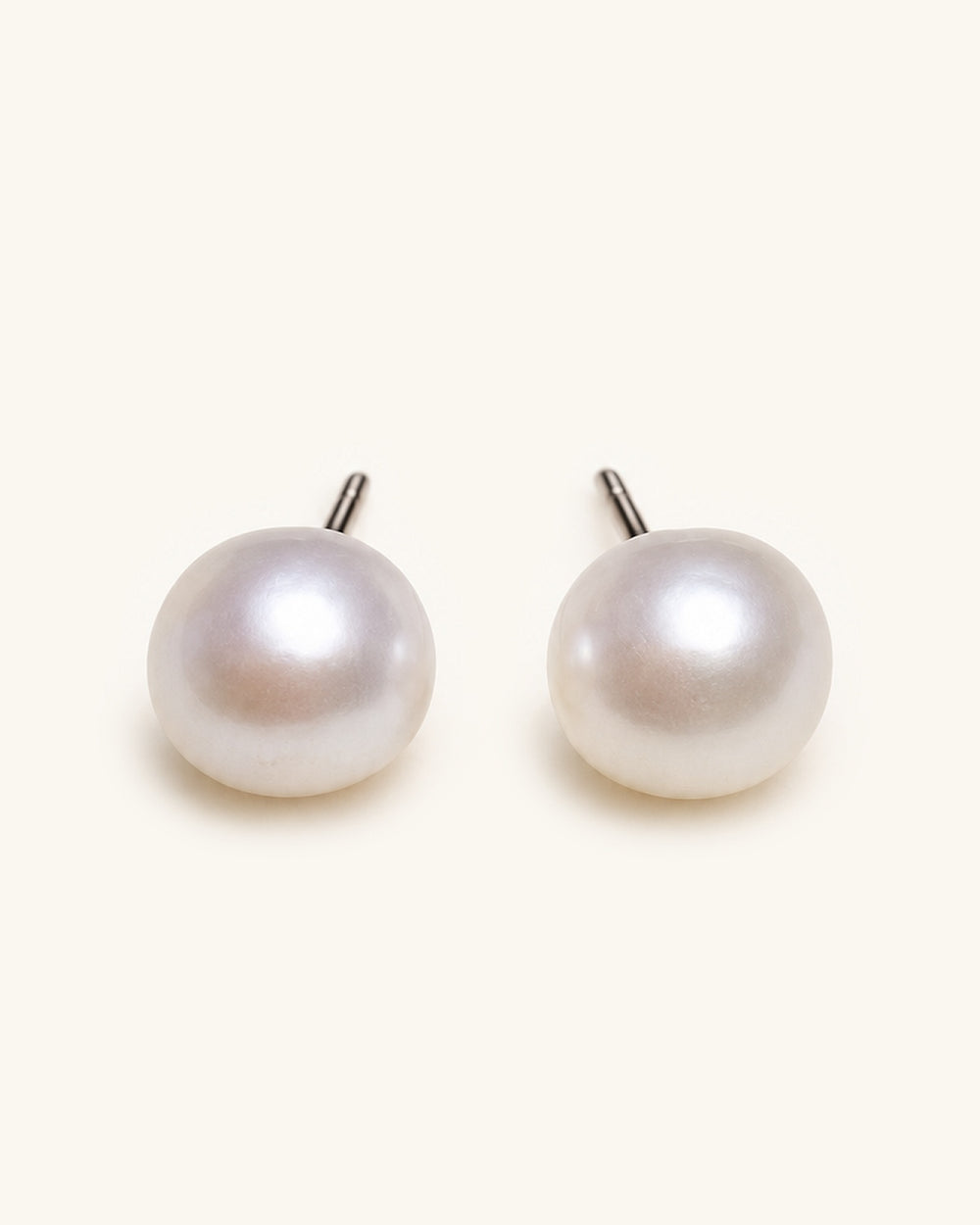 7.5mm Freshwater Pearl Stud Earrings