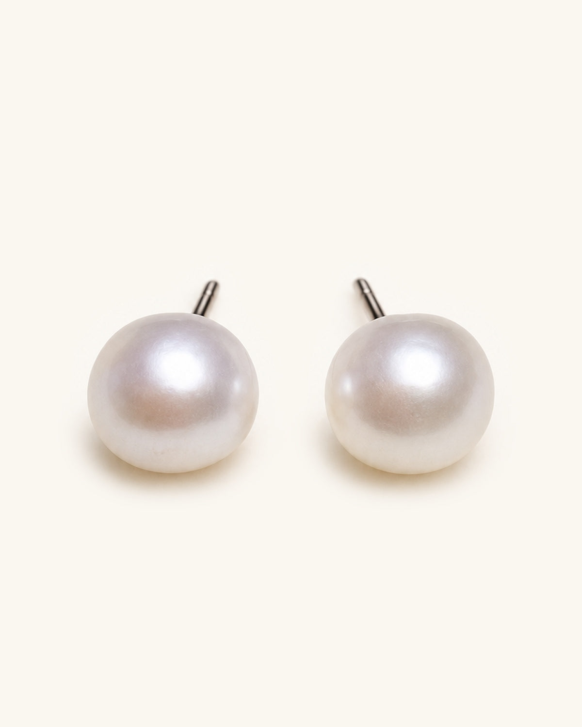 7.5mm Freshwater Pearl Stud Earrings