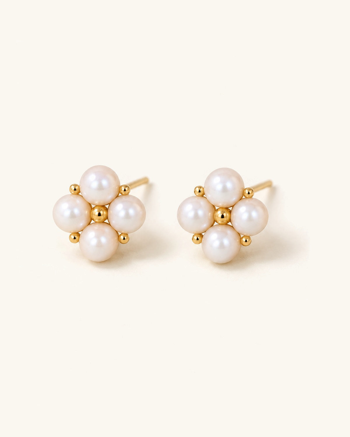 Clover Charm Pearl Studs